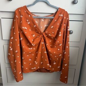 Abercrombie & Fitch Floral Rust Women's Top